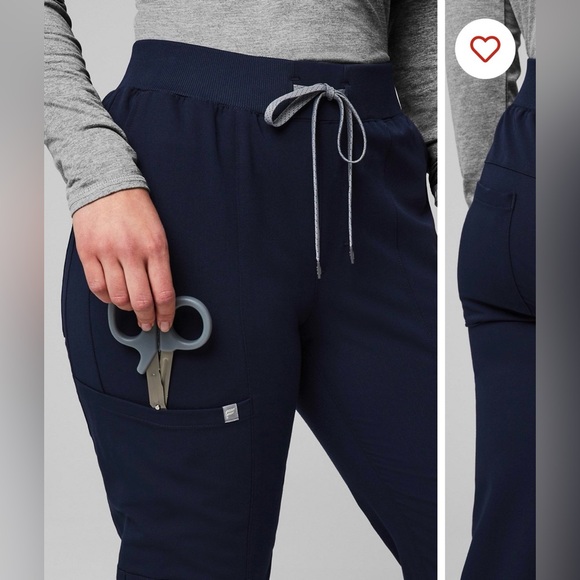 Fabletics Navy Scrub Set - Picture 10 of 12